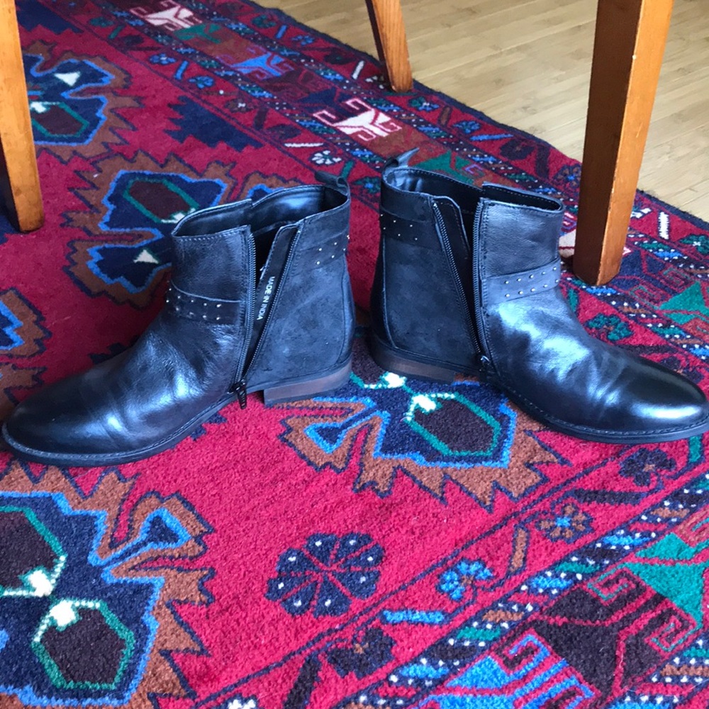 Black Leather ankle boots! - Picture 2 of 10